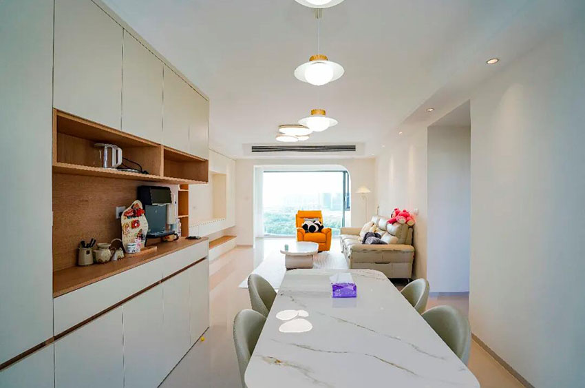 誰說極簡=冷冰冰？這個家把溫暖和高級感玩明白了